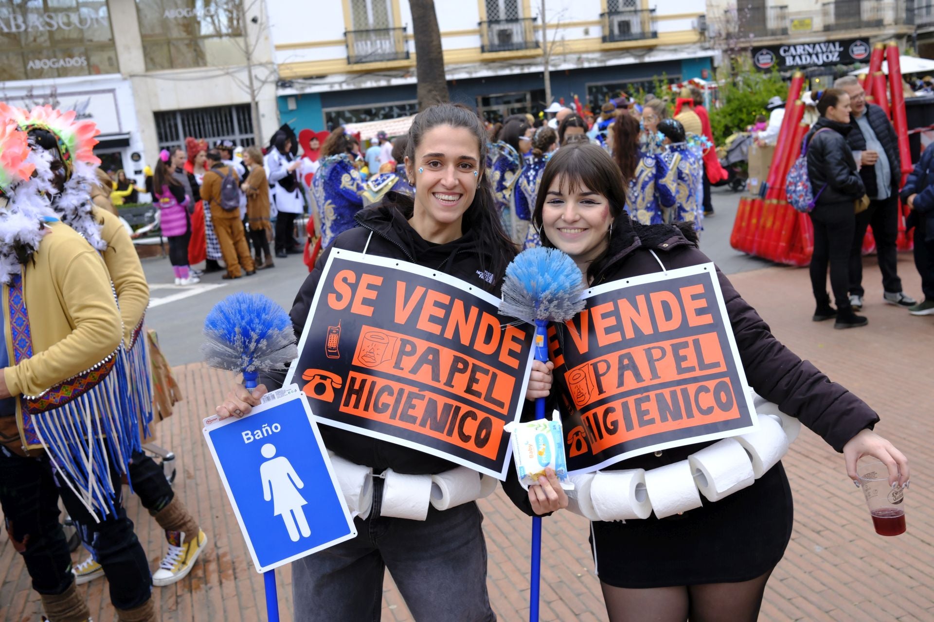 Los disfraces más originales del Carnaval de Badajoz 2025, en imágenes