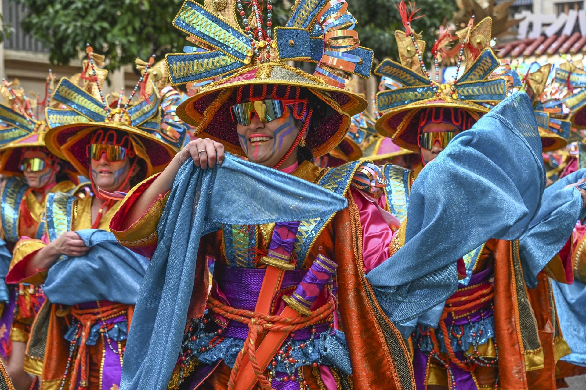 La comparsa ganadora del Gran Desfile del Carnaval de Badajoz, en imágenes