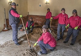 Las chicas de la Escuela de Capacitación Laboral la semana pasada en La Albuera.