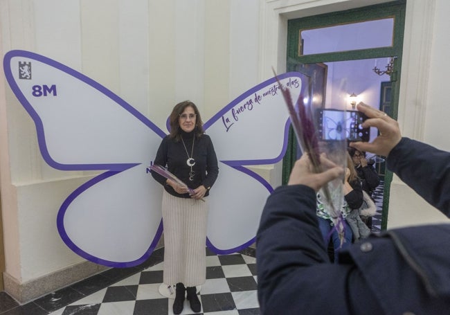 'Photocall' instalado en el ayuntamiento con motivo del 8M.