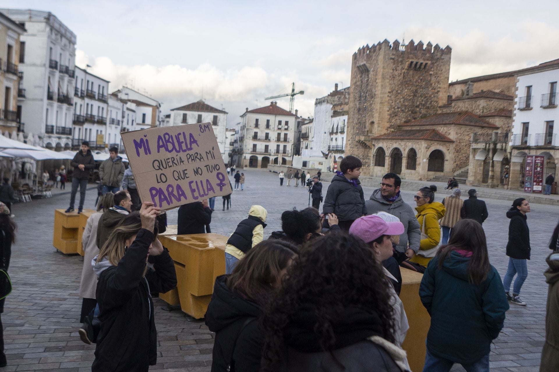 El 8M en Cáceres, en imágenes