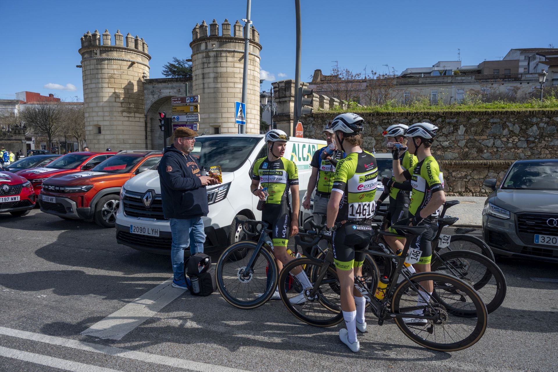 La llegada a Badajoz de La Vuelta Ciclista a Extremadura, en imágenes