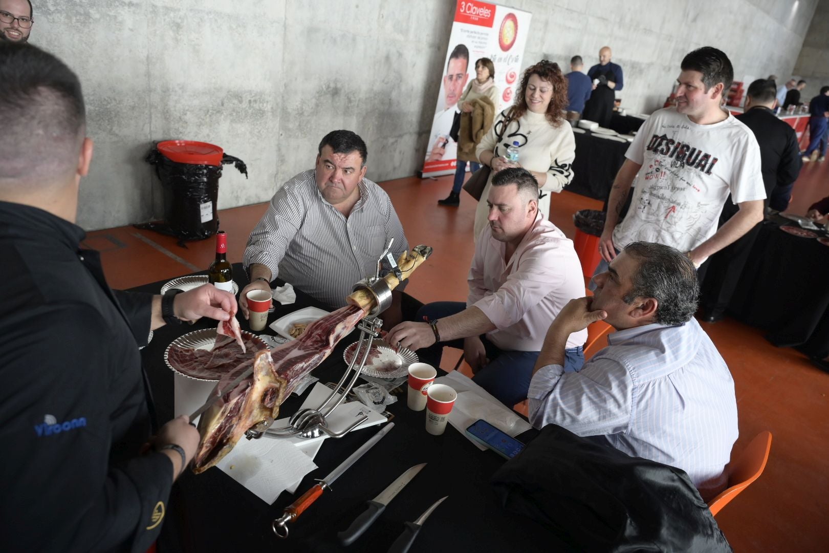 El concurso &#039;Come Jamón&#039; celebrado en Badajoz, en imágenes