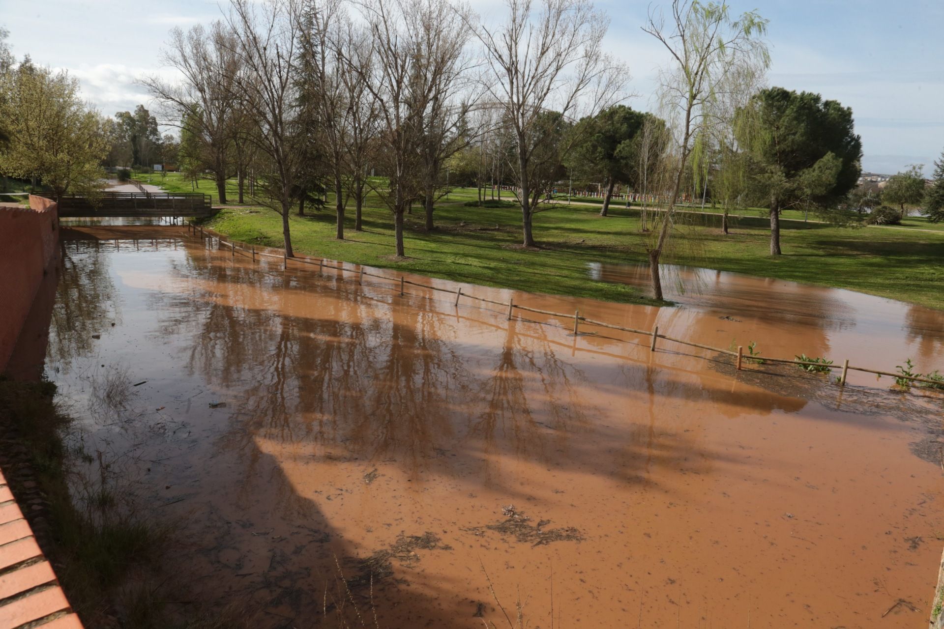 Así han quedado los parques de Extremadura tras la crecida del Guadiana