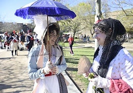 Fotos | Desfile de las tropas españolas y francesas por las calles de Badajoz