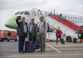 Así ha sido la llegada del primer vuelo entre Gran Canaria y Badajoz