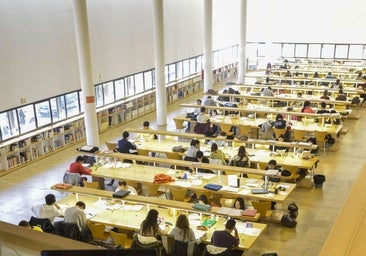 Extremadura es la región que más alumnos de grado pierde, pero suben mucho los de máster