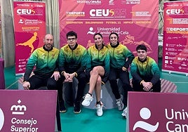 Los componentes del equipo extremeño de bádminton de la UEx.