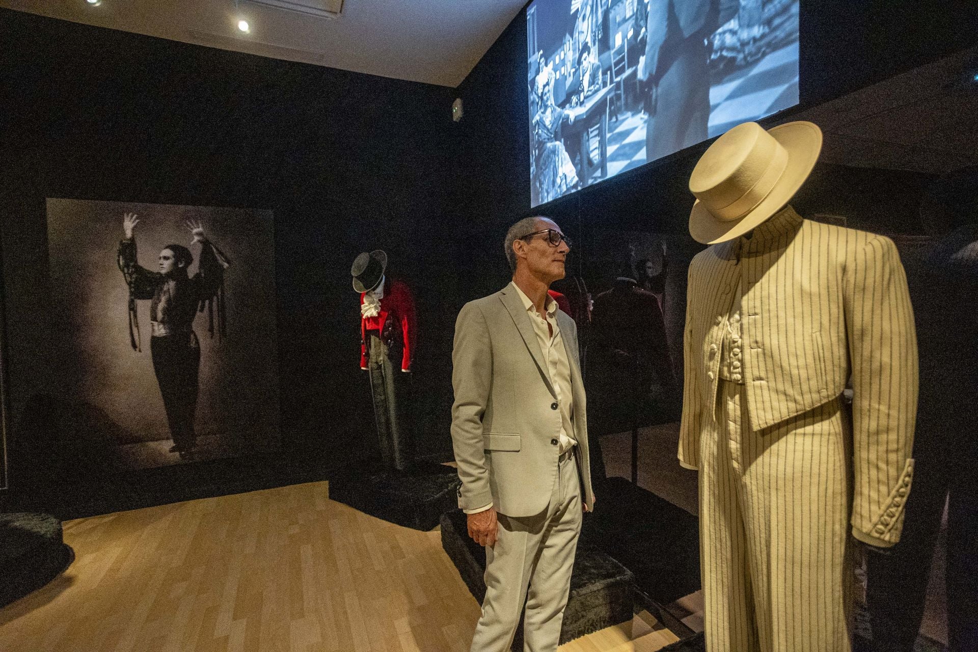 Fotos | El arte y la vida de Miguel de Molina (I)