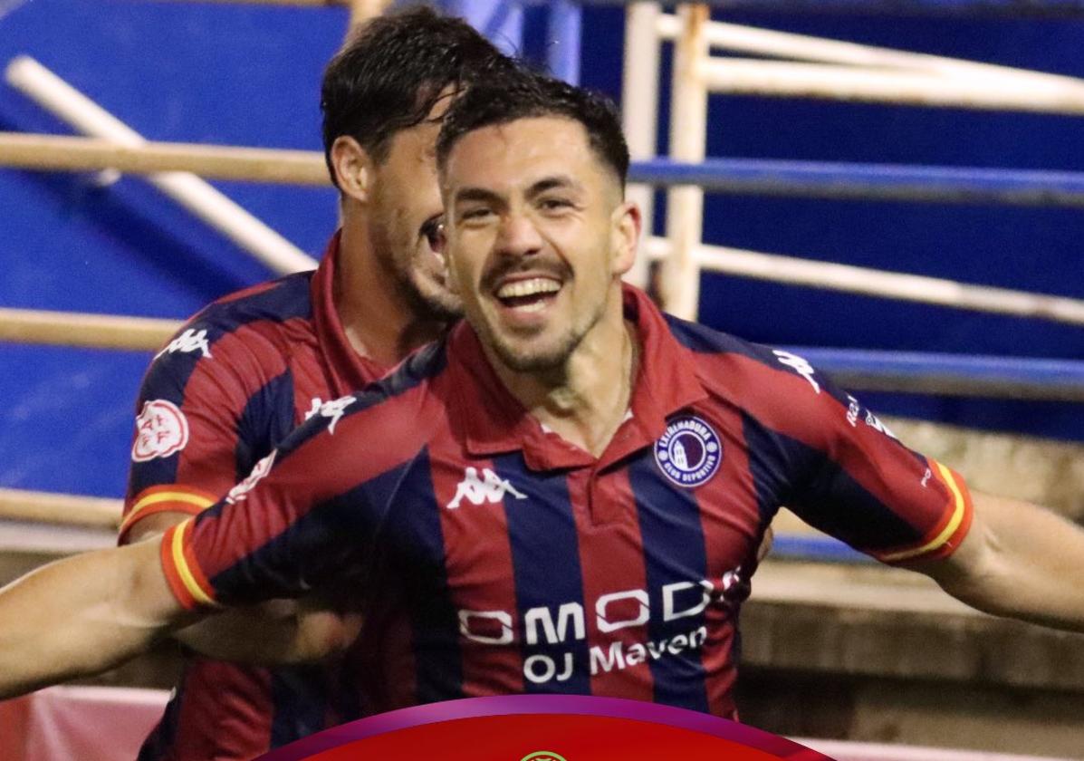 El Extremadura gana y mete presión a sus rivales
