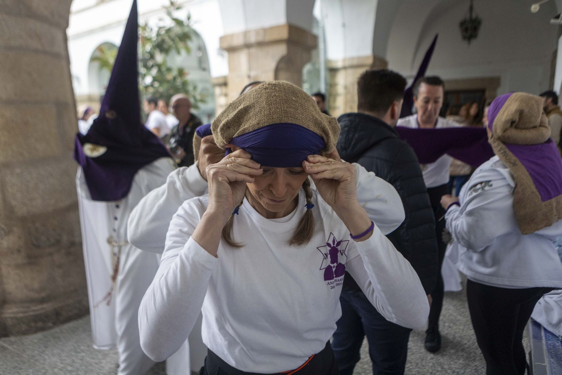 Las mejores imágenes del Lunes Santo en Cáceres
