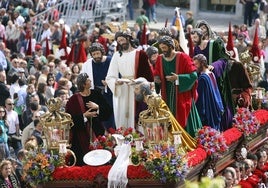 Imagen de archivo del paso de la Sagrada Cena, que protagoniza la primera procesión del Jueves Santo en Cáceres.
