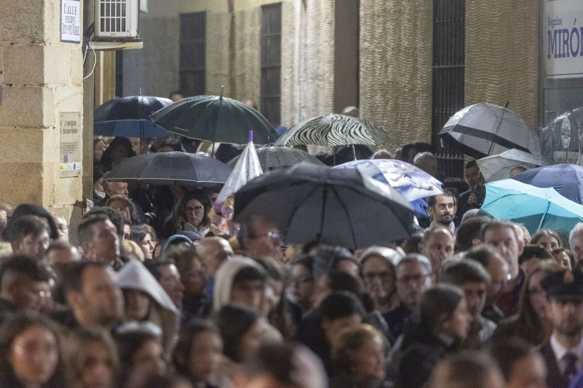 Miércoles Santo de Cáceres, en imágenes