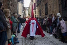 Jueves Santo de Cáceres, en imágenes (II)