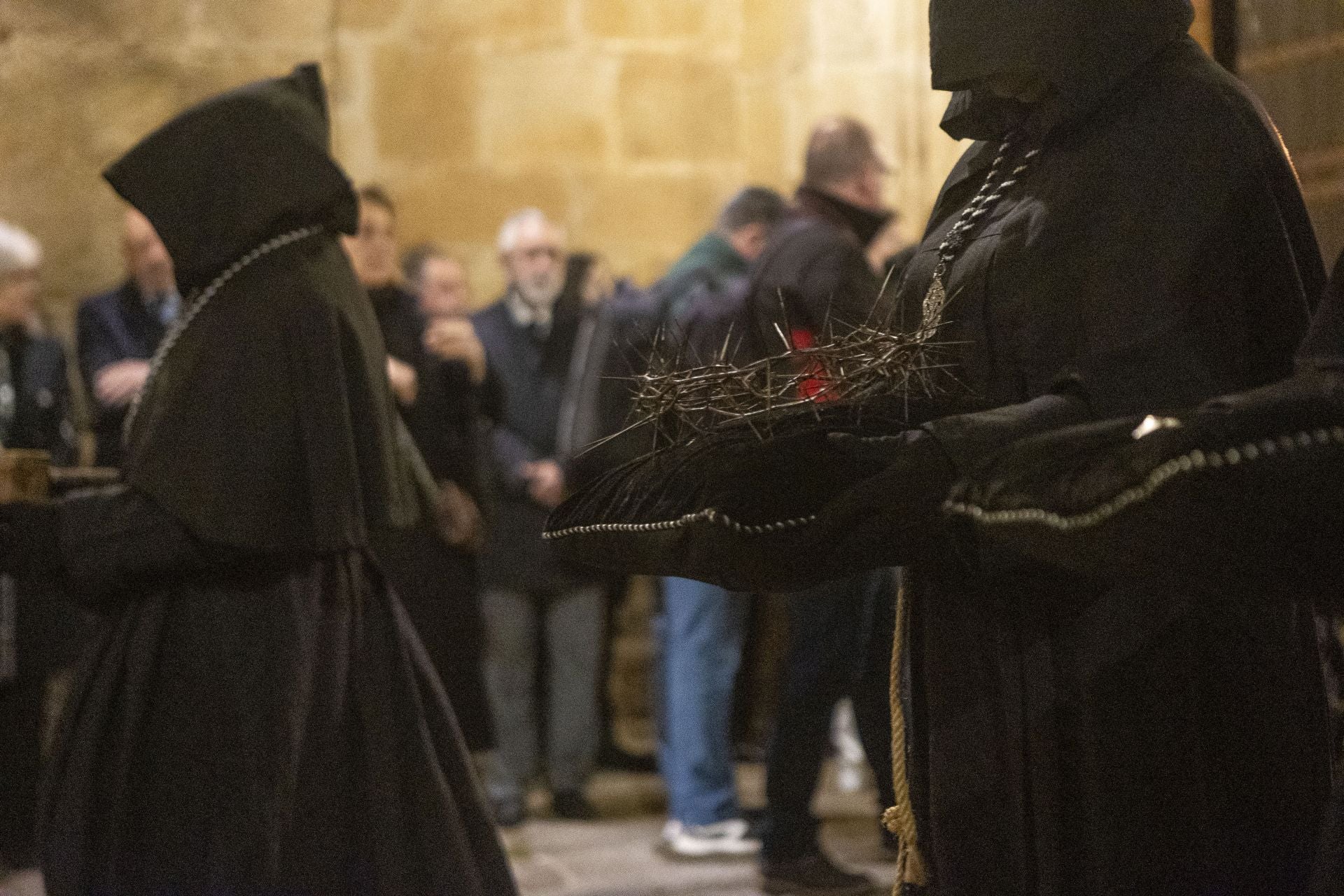 Las mejores imágenes de la procesión del Cristo Negro en Cáceres