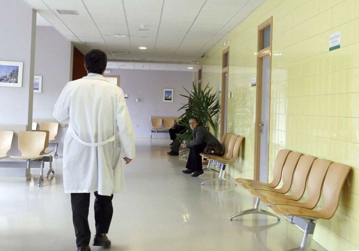 La sanidad extremeña tiene una de las plantillas médicas más envejecidas del país