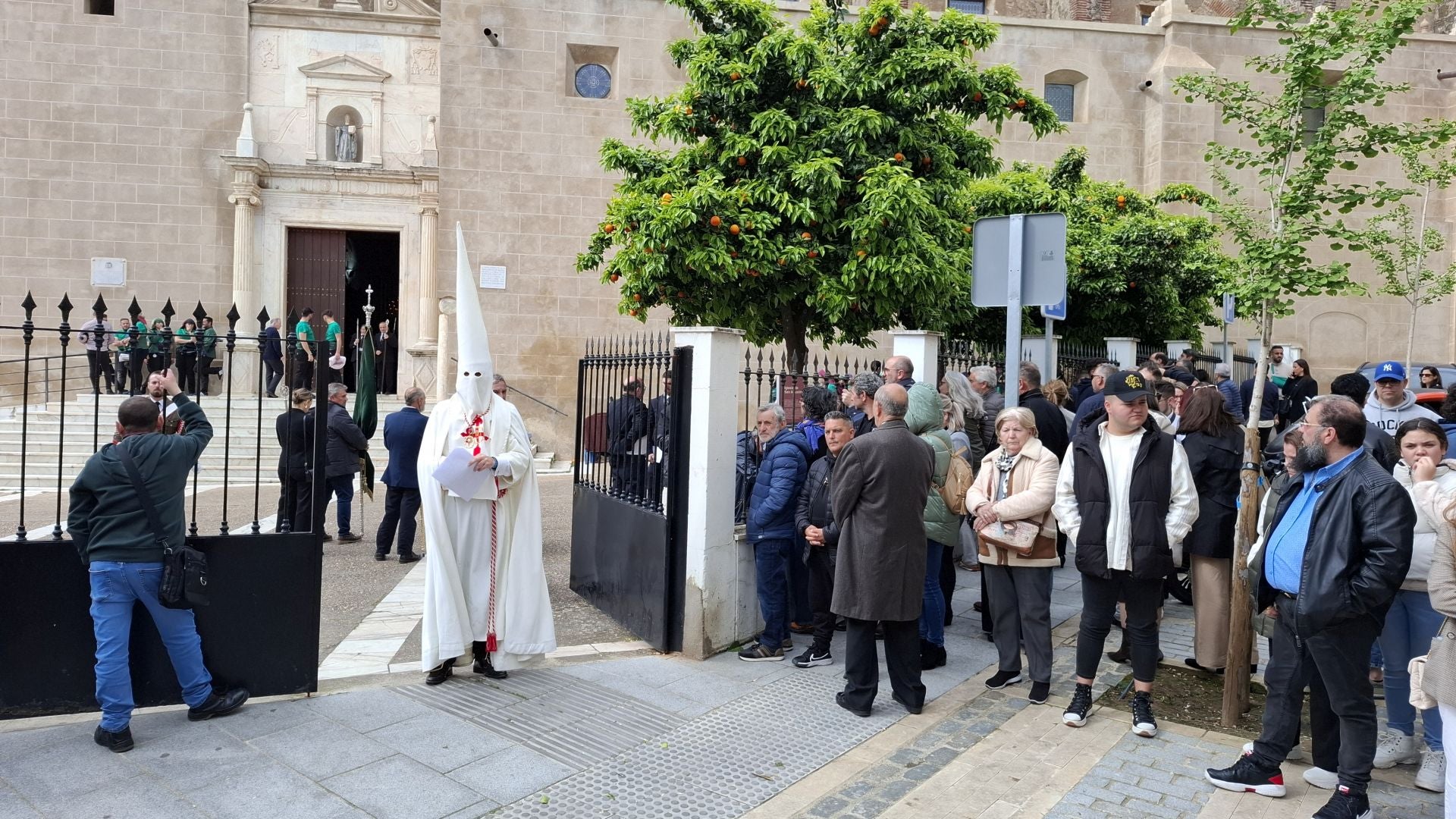 La suspensión del Santo Entierro de Badajoz, en imágenes