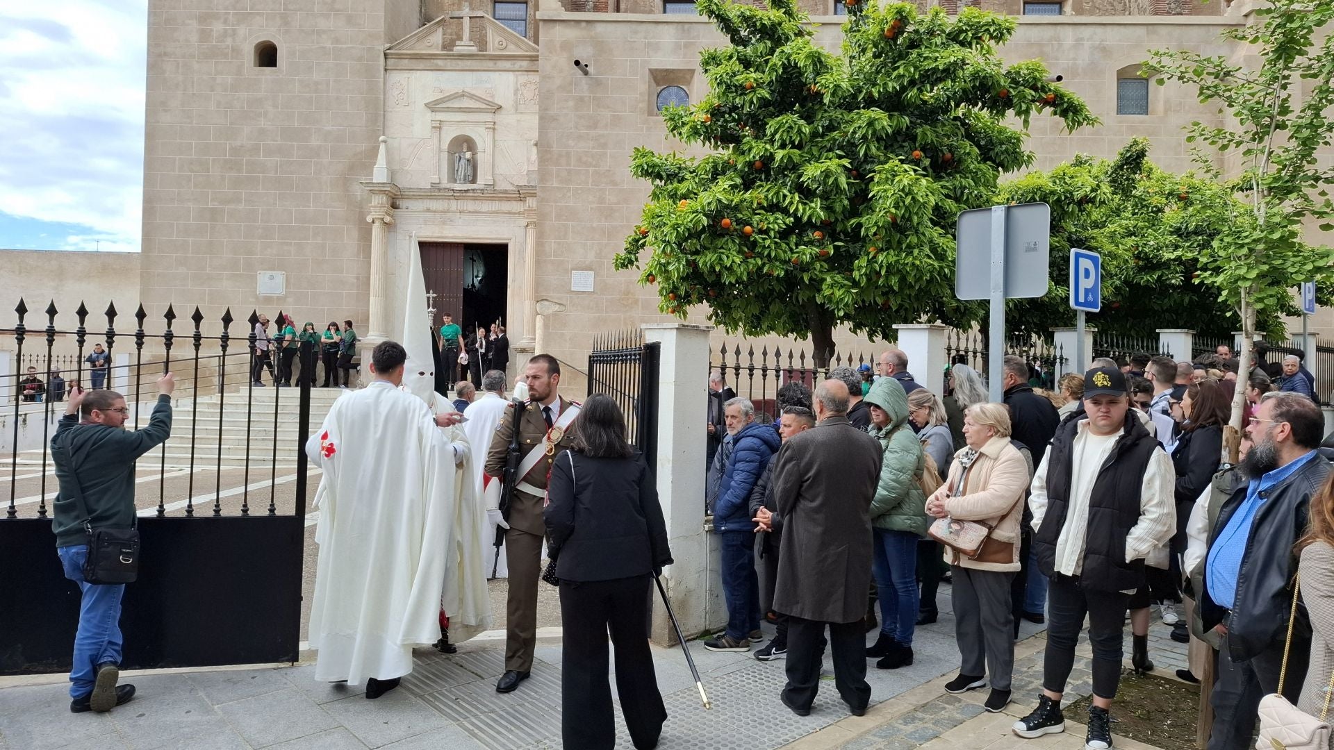 La suspensión del Santo Entierro de Badajoz, en imágenes
