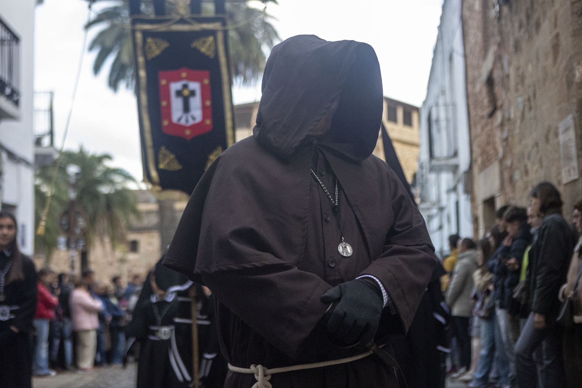 La suspensión del Santo Entierro de Cáceres, en imágenes