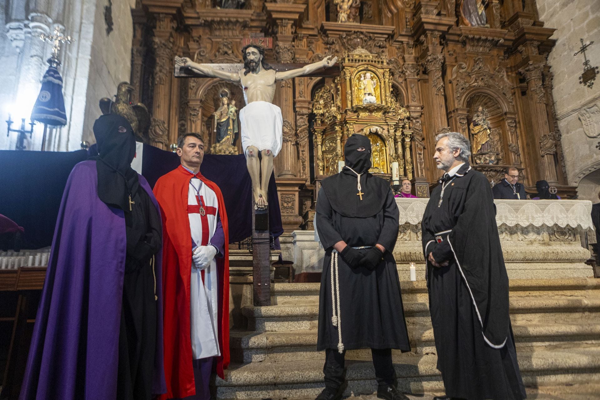 La suspensión del Santo Entierro de Cáceres, en imágenes
