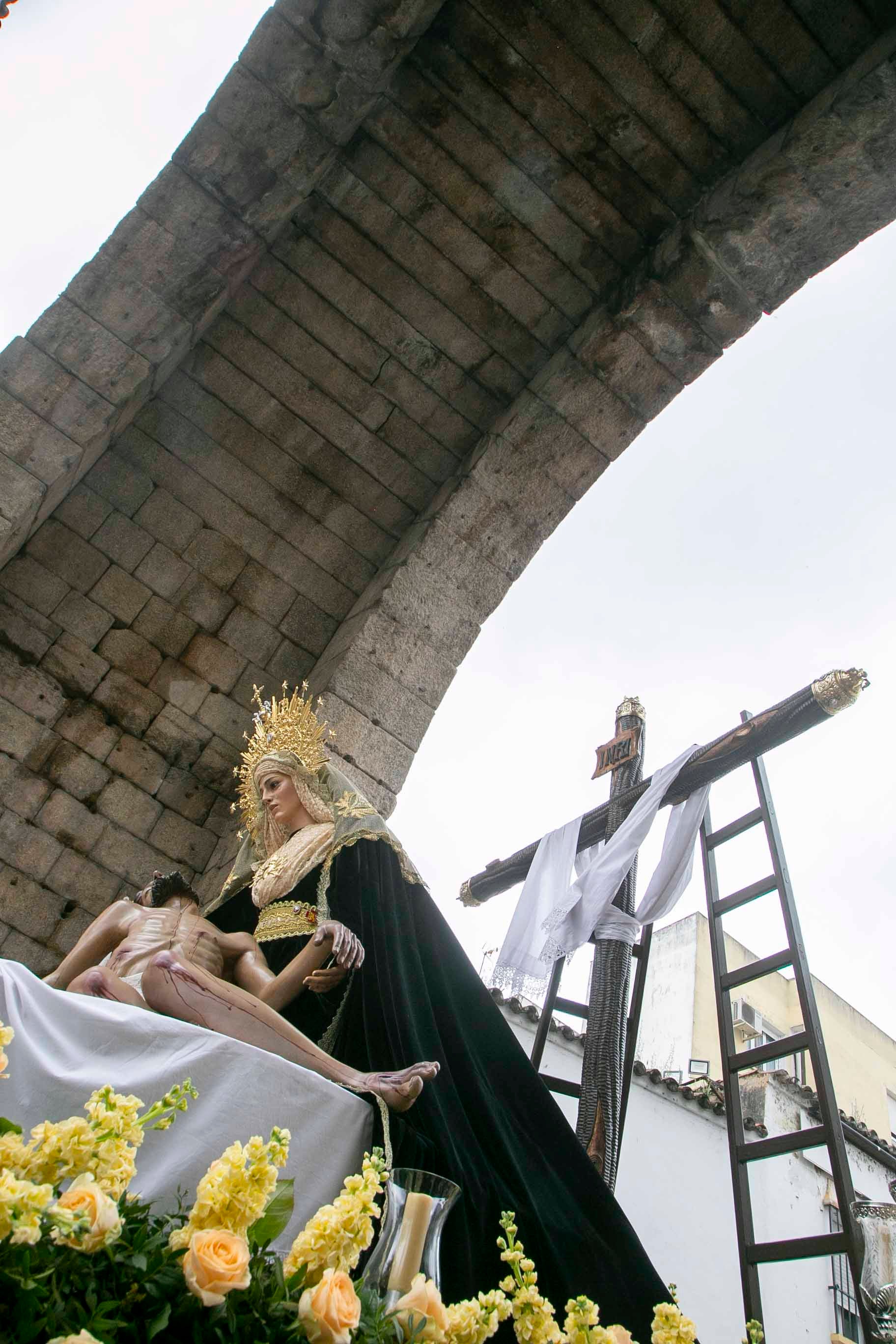 Viernes Santo de Mérida, en imágenes