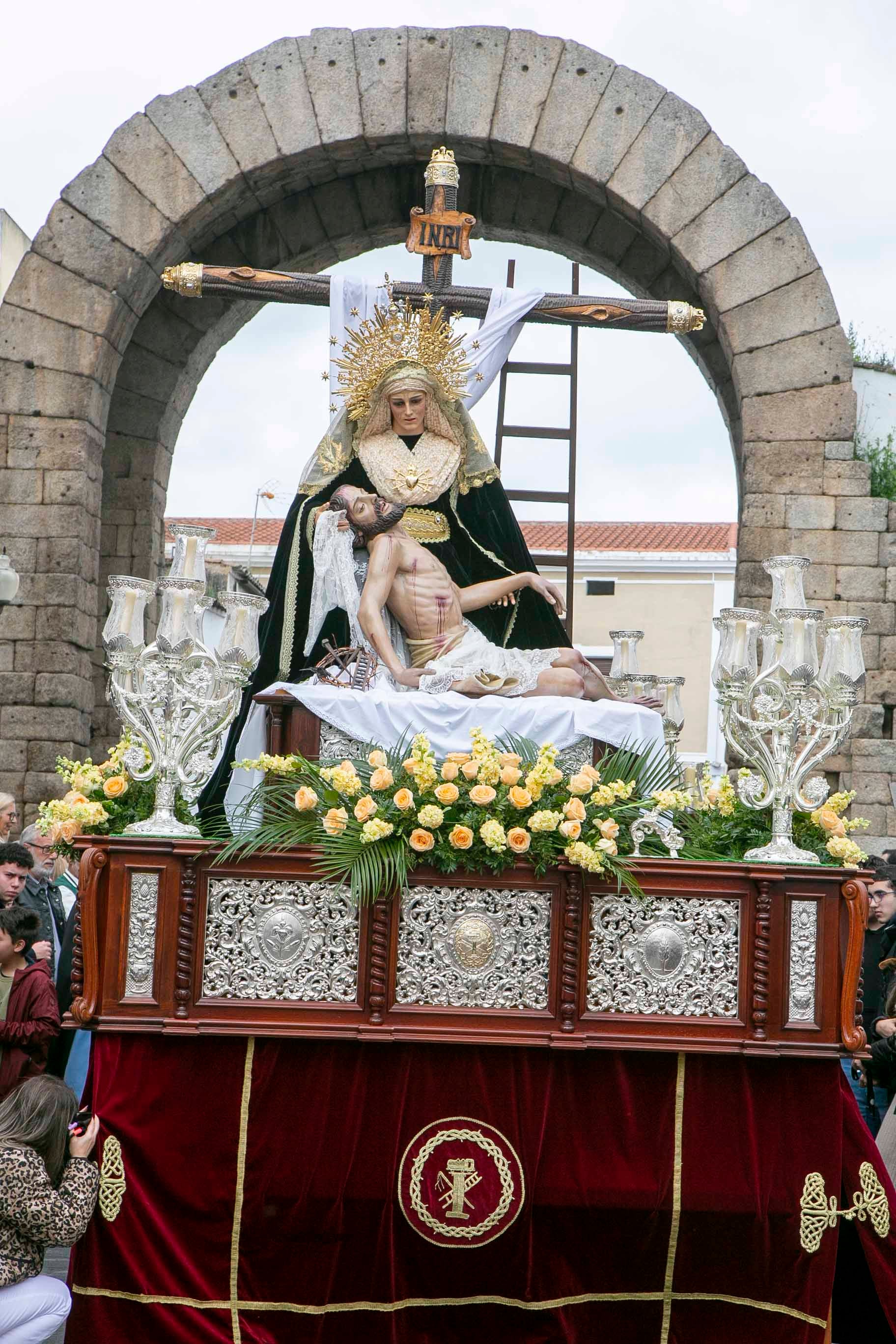 Viernes Santo de Mérida, en imágenes