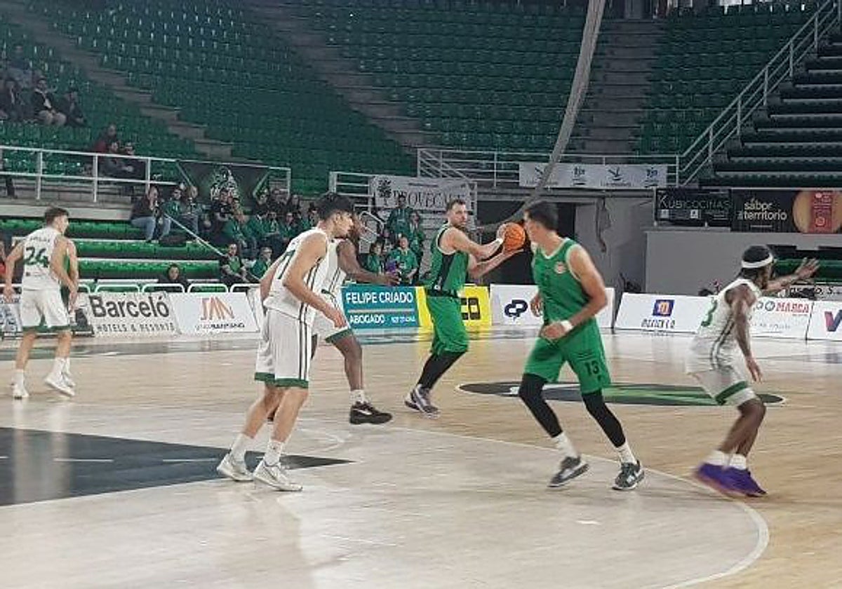 El Cáceres ha perdido sus dos últimos aprtidos desde que se proclamó campeón.