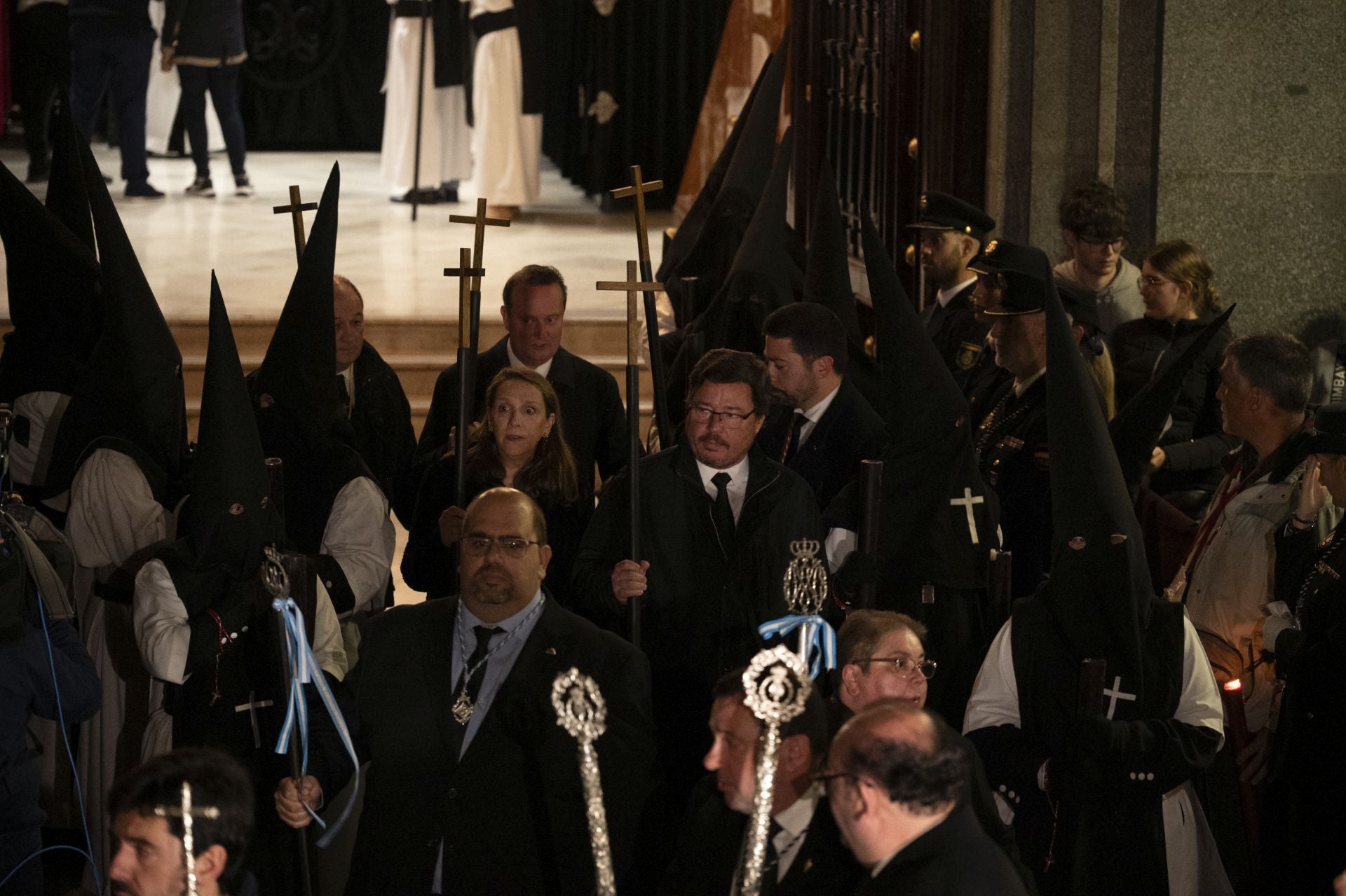 La procesión de la Virgen de la Soledad de Badajoz, en imágenes