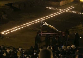 Las mejores imágenes del viacrucis en el Anfiteatro de Mérida