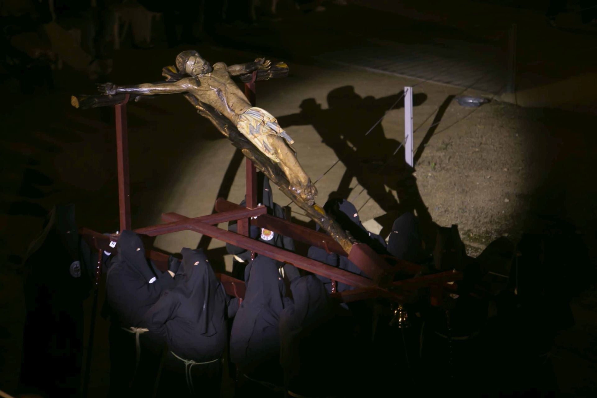Las mejores imágenes del viacrucis en el Anfiteatro de Mérida