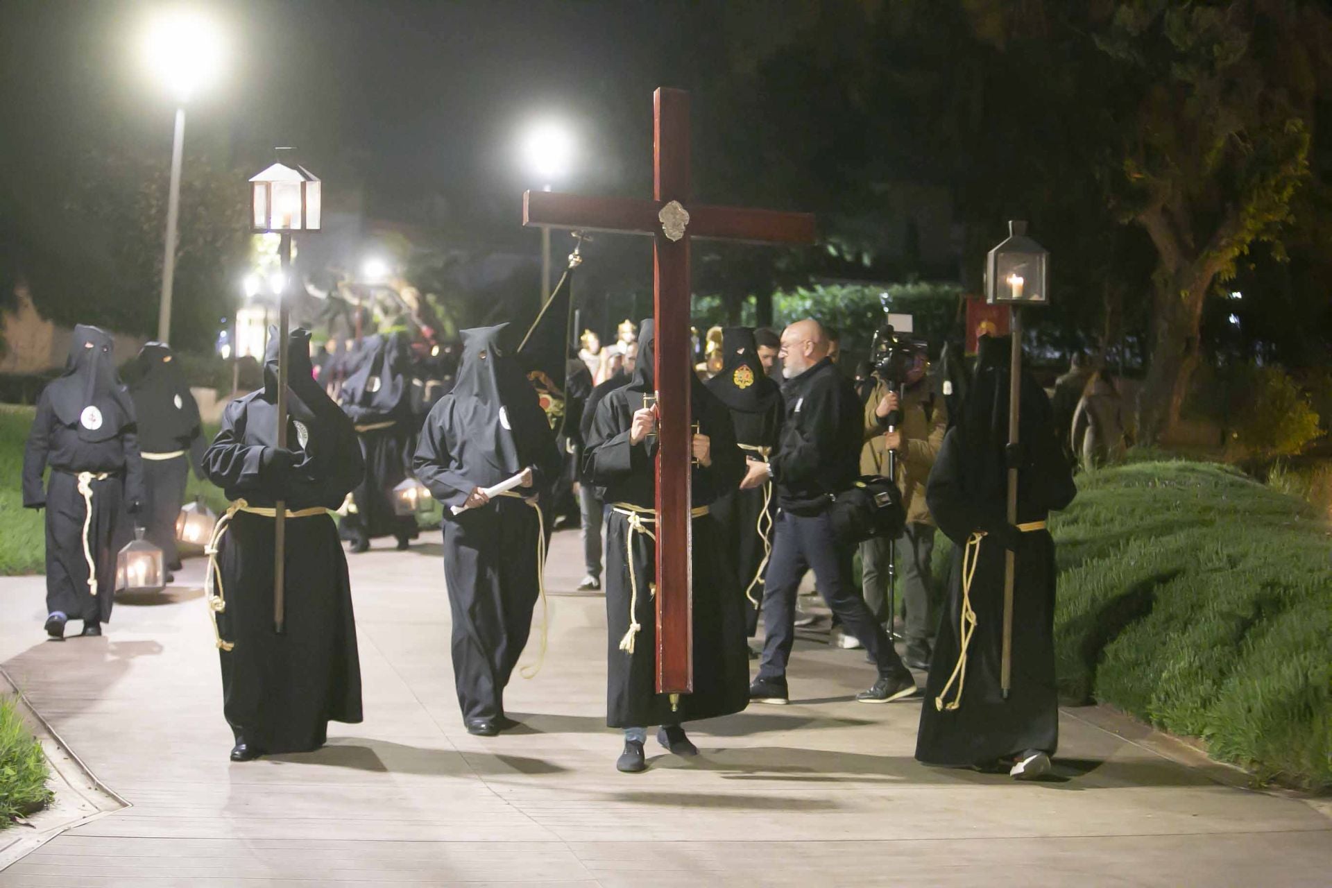 Las mejores imágenes del viacrucis en el Anfiteatro de Mérida