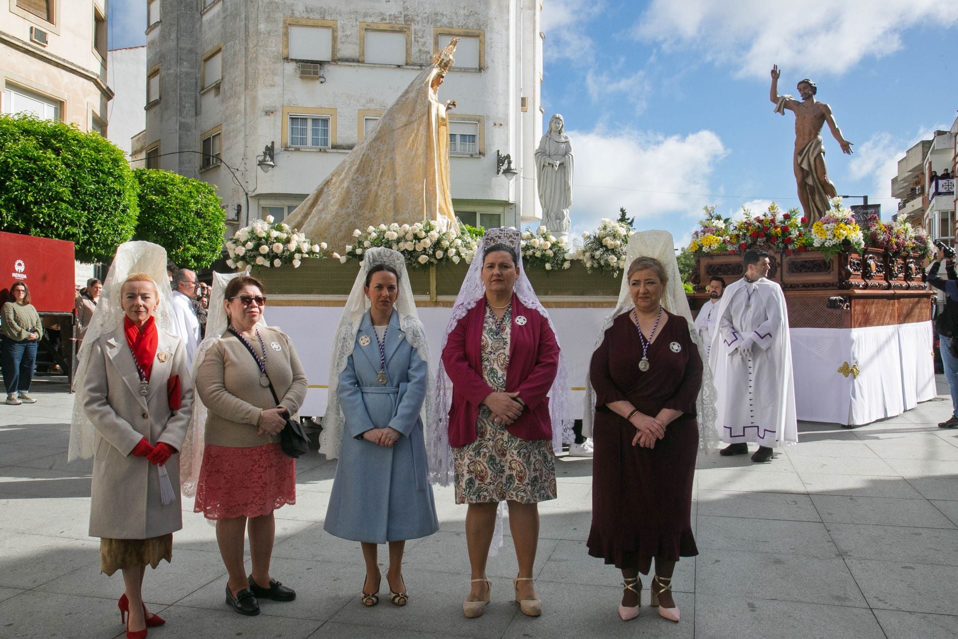 Fotos | Así fue la procesión de Jesús Resucitado en Mérida
