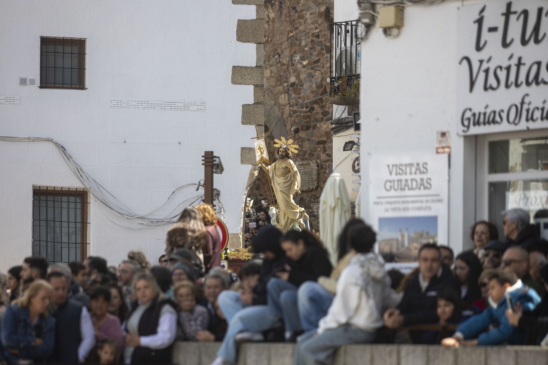 Fotos | Así ha puesto Cáceres el broche final a la Semana Santa