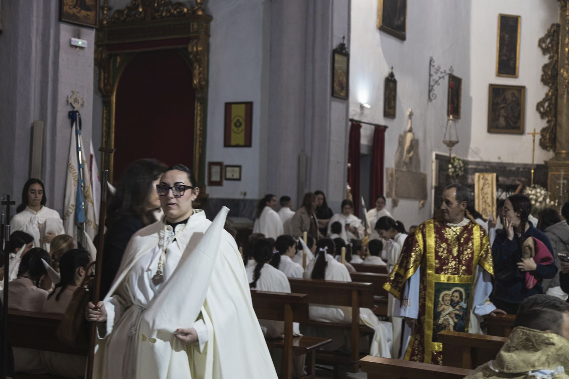 Fotos | Así ha sido la procesión de la Hermandad del Resucitado