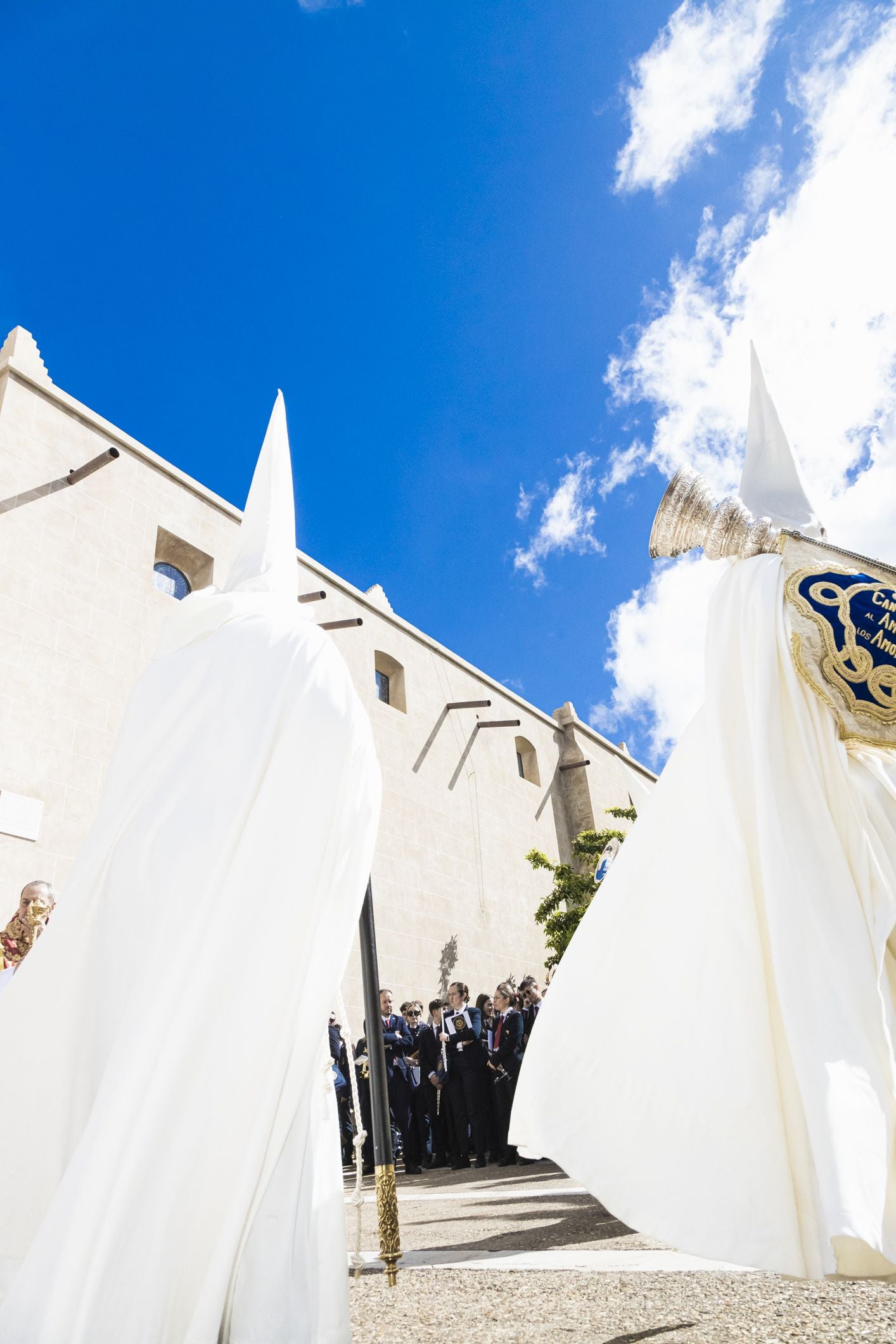 Fotos | Así ha sido la procesión de la Hermandad del Resucitado