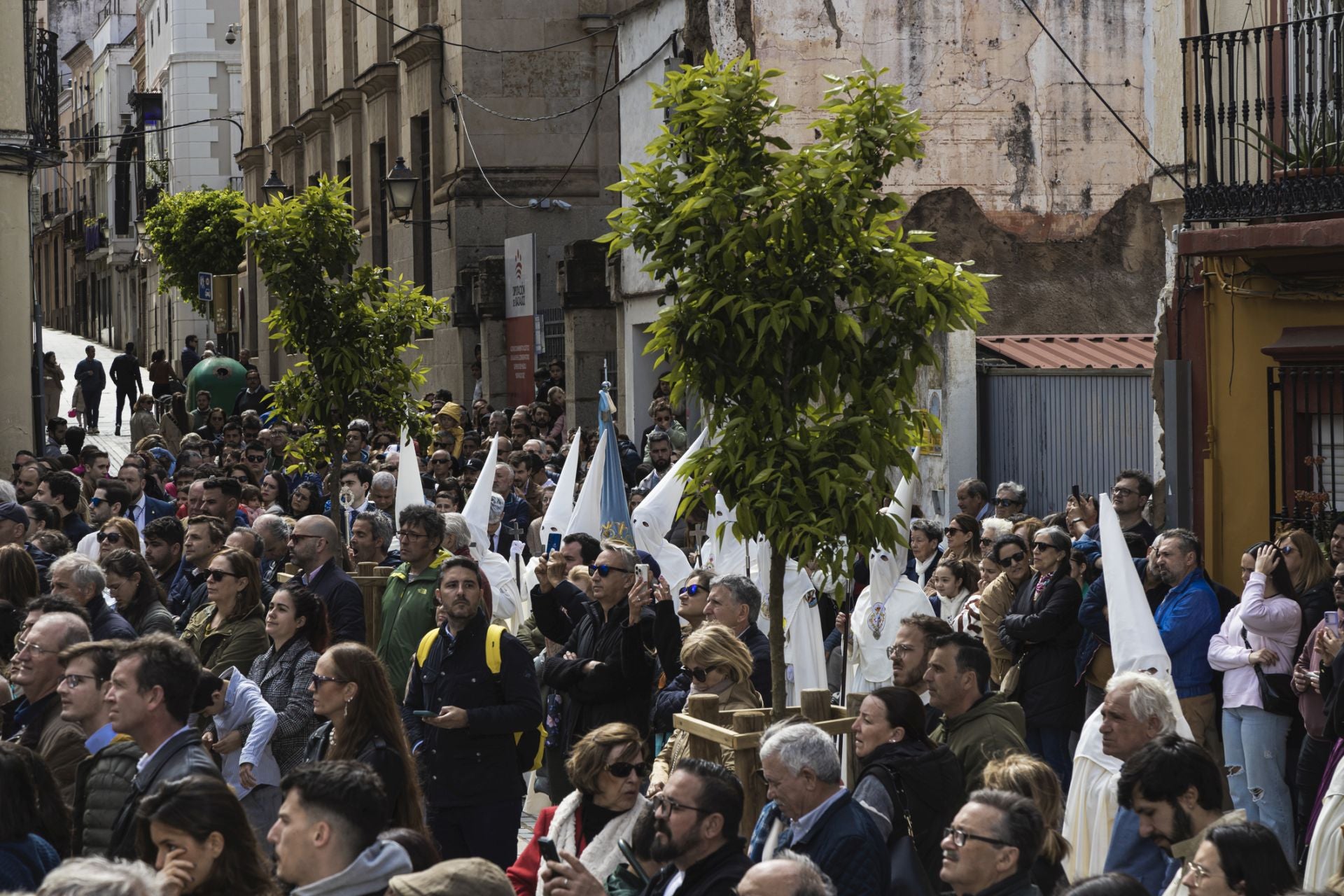 Fotos | Así ha sido la procesión de la Hermandad del Resucitado