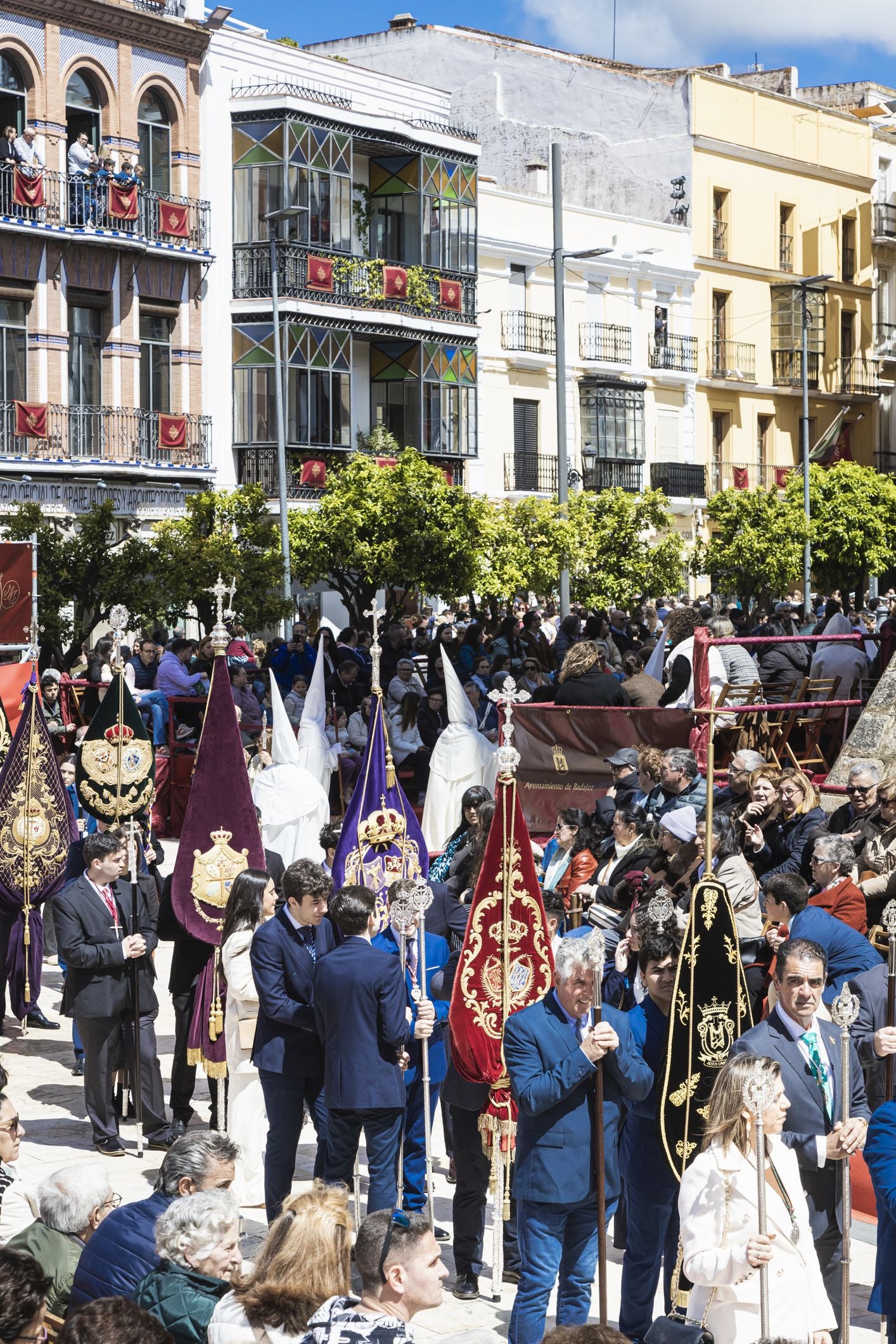 Fotos | Así ha sido la procesión de la Hermandad del Resucitado