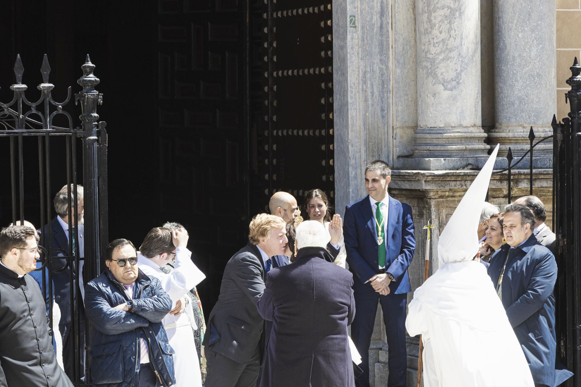 Fotos | Así ha sido la procesión de la Hermandad del Resucitado