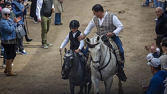 A galope por La Corredera de Arroyo de la Luz con siete años