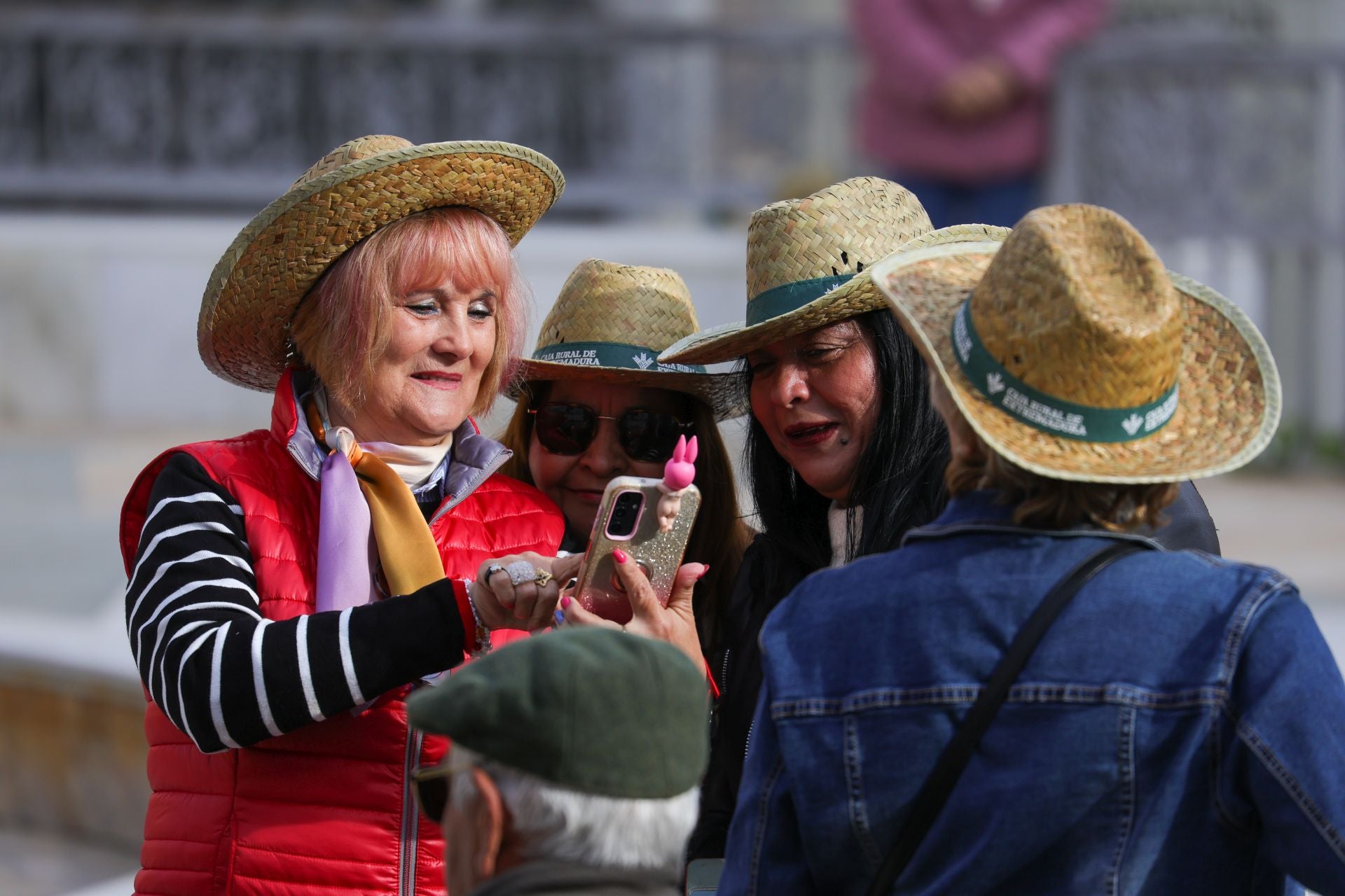 Fotos: Desfile de carrozas de la romería de Piedraescrita de Campanario