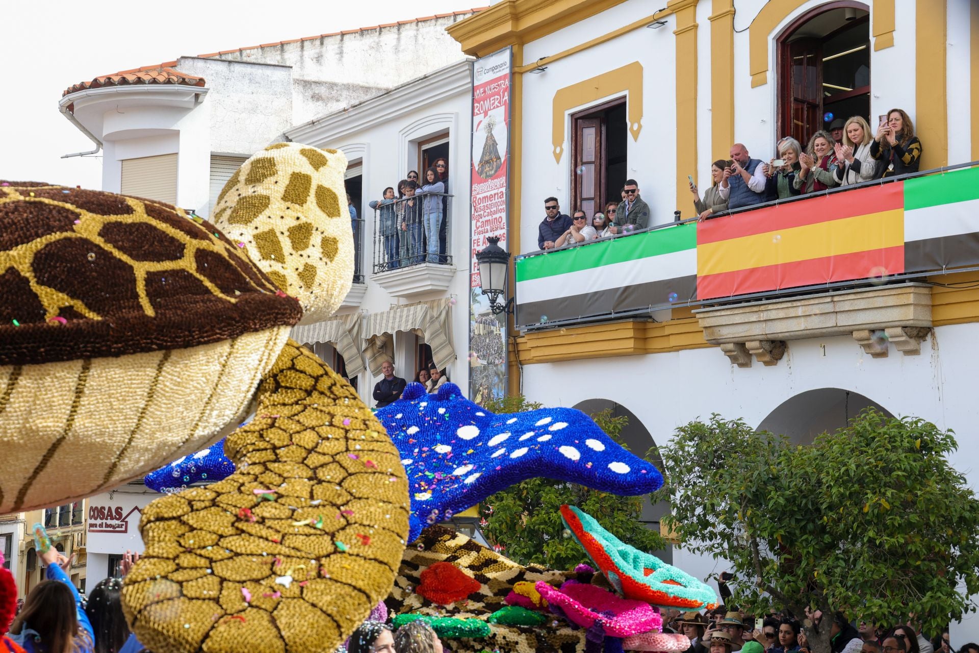 Fotos: Desfile de carrozas de la romería de Piedraescrita de Campanario