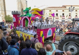 Fotos: Desfile de carrozas de la romería de Piedraescrita de Campanario