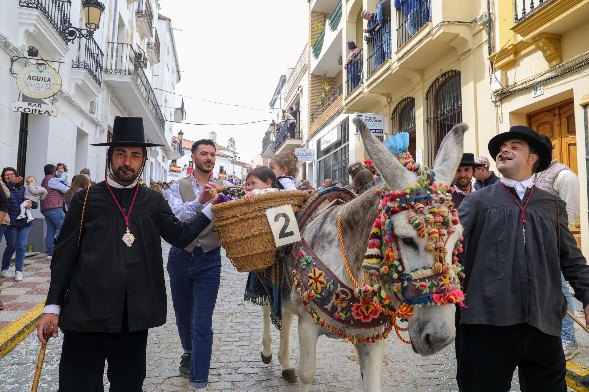 Fotos: Desfile de carrozas de la romería de Piedraescrita de Campanario