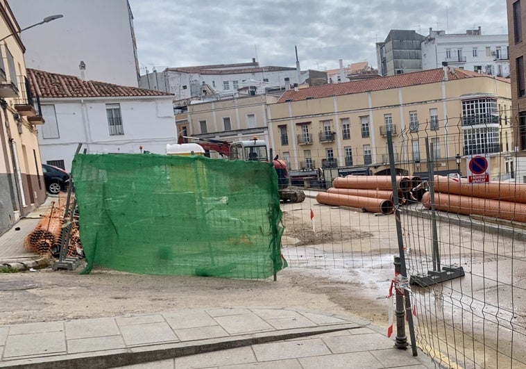 Guía para no perderse por las obras que tienen levantado el centro de Cáceres