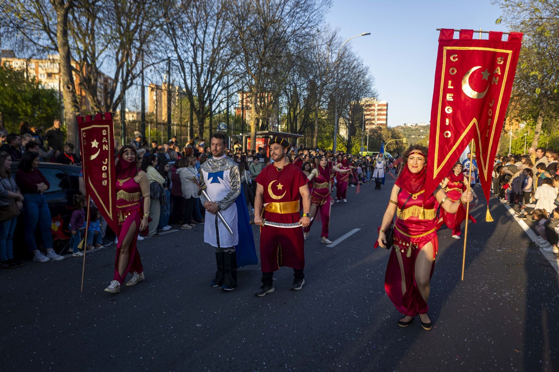 El desfile de San Jorge de Cáceres, en imágenes