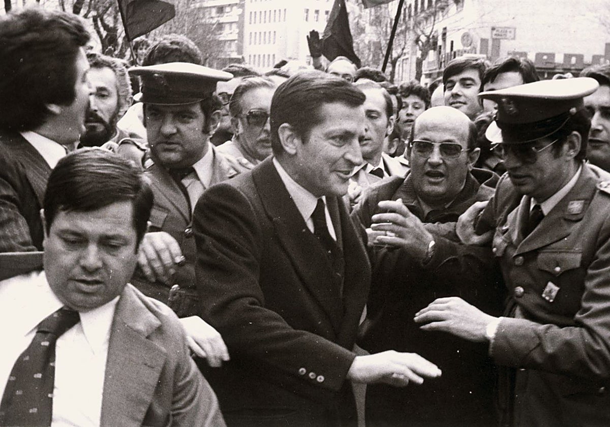 Transición política, un claro objeto del deseo