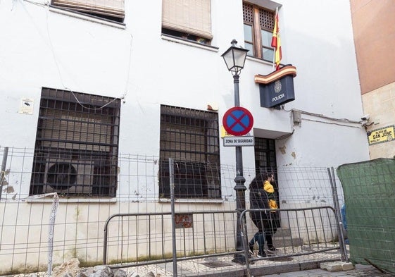 La comisaría de la Policía Nacional junto a la plaza Alta.