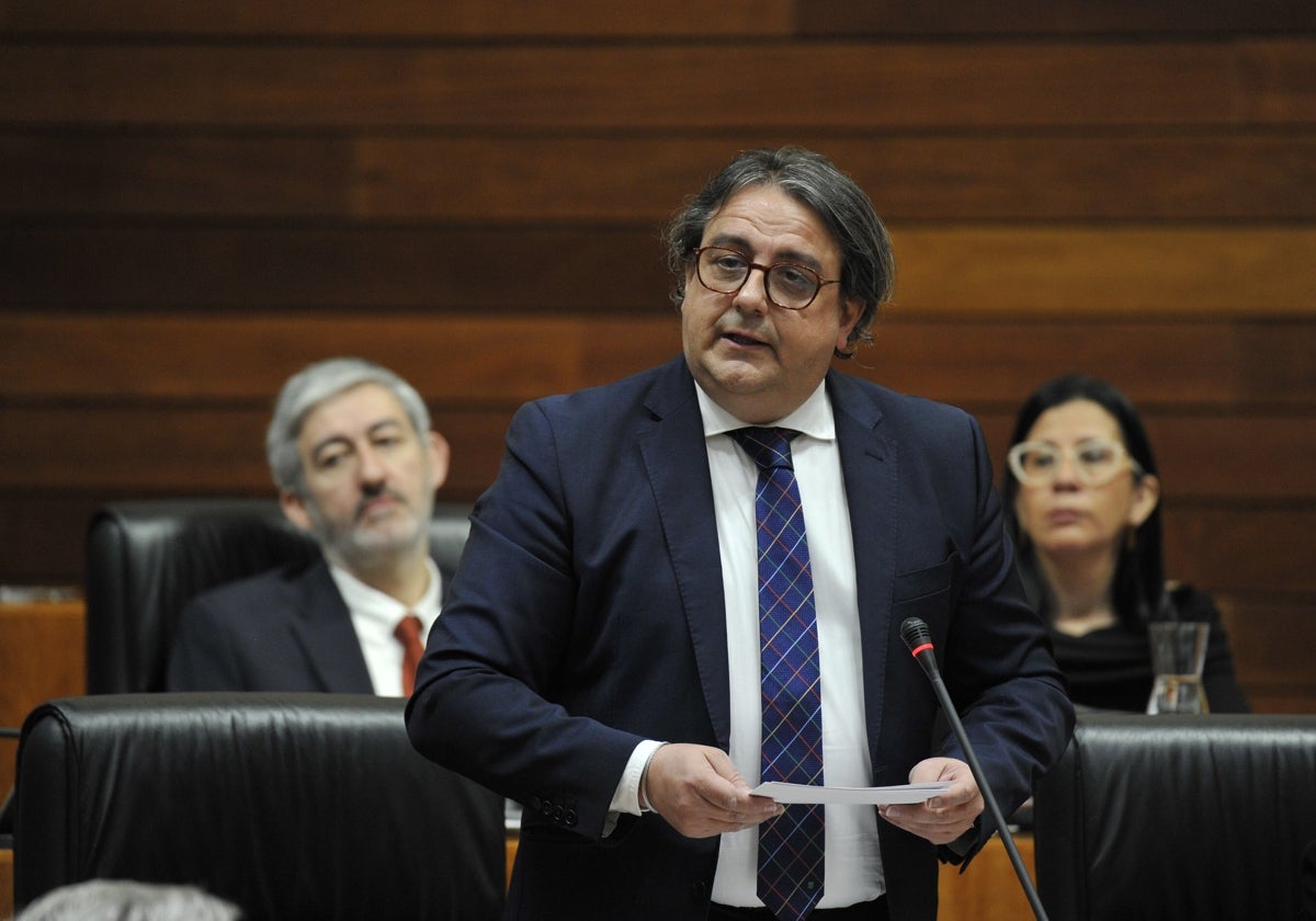 La Junta niega que favorezca a las residencias privadas de mayores frente a las municipales