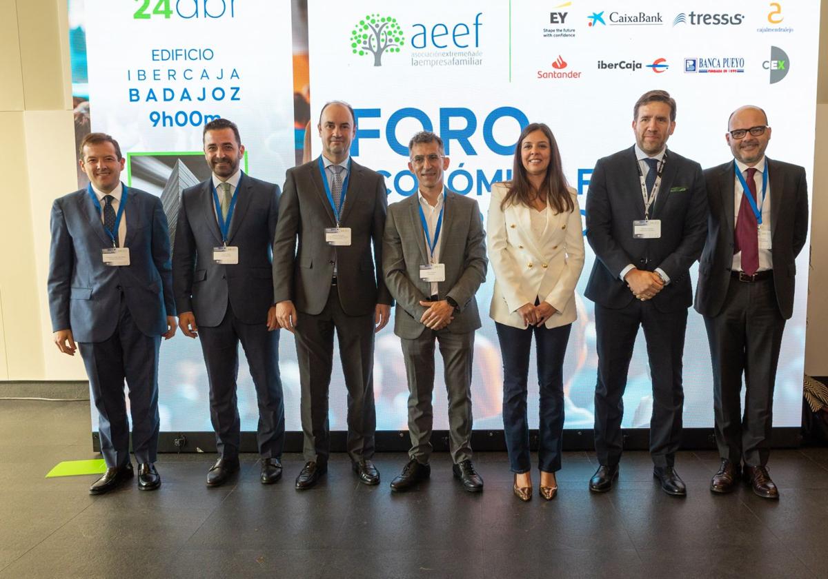 Empresas y bancos se dan cita en el I Foro Económico Financiero