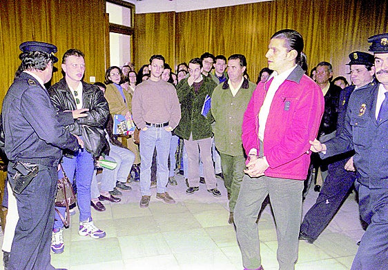 El primer juicio con jurado popular en Extremadura se celebró en Cáceres el 15 de diciembre de 1997.